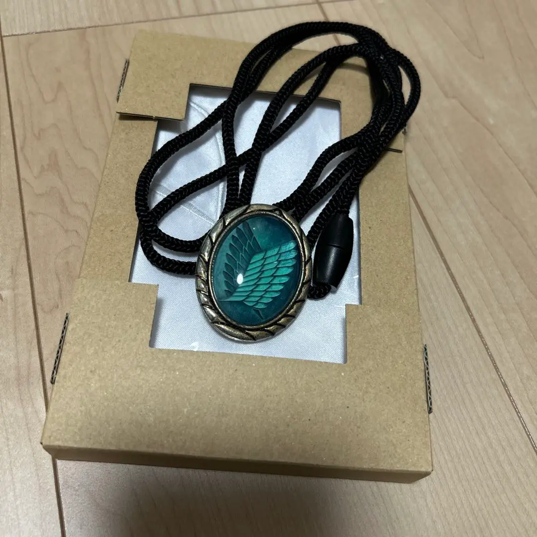 リヴァイのスカーフ　エルヴィンのループタイ Amazon.co.jp: リヴァイのスカーフエルヴィンのループタイ 23巻