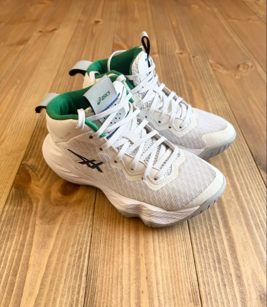 極美品 アシックス バッシュ ノヴァサージ GS 21cm ジュニア 【ASICS】 アシックス NOVA SURGE 3 GS ノヴァサージ