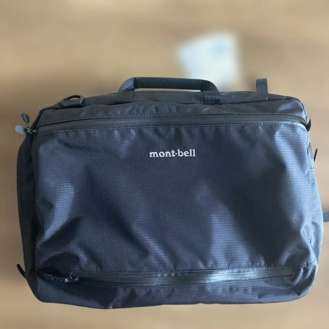 【美品】mont-bell ブラック ビジネスバッグ　ショルダー　マチ調整あり ベルニナショルダー M | Montbell Japan