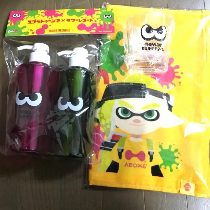 スプラトゥーン2×TOWER RECORDS タオル 新品 スプラトゥーン2 × TOWER RECORDS タオルT-shirt Mサイズ高 品質