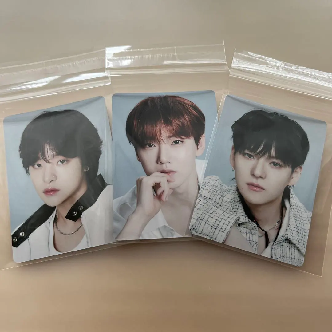 Thumbnail of TREASURE Junghwan Trading Card 3-Piece Set
