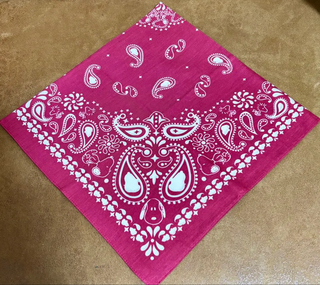 Thumbnail of Brand New Snoopy PEANUTS Paisley Pattern Large Handkerchief