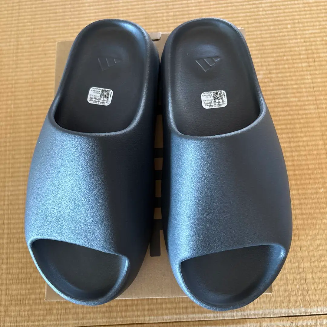 2025年最新】adidas yeezy slide 