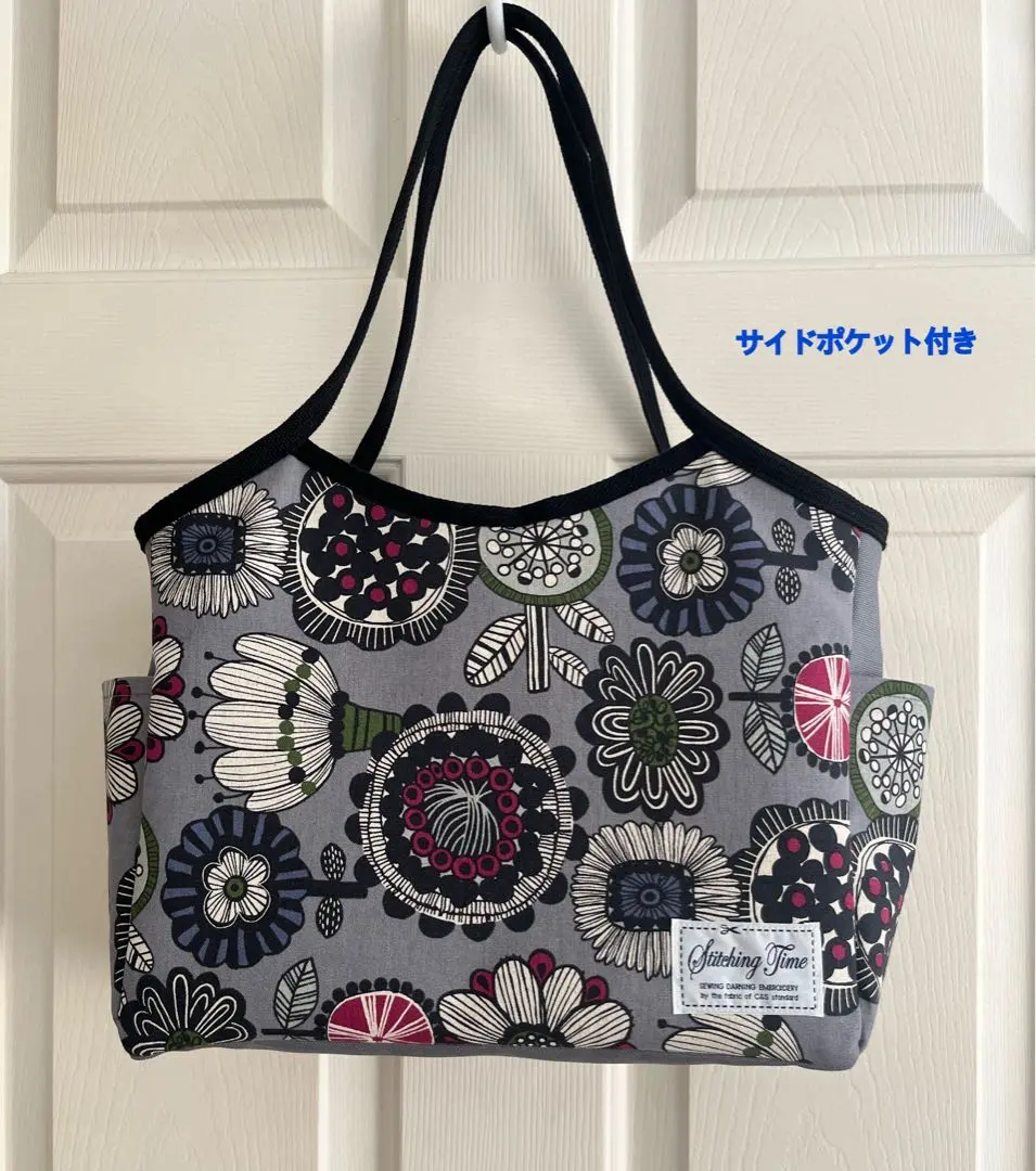 Thumbnail of Nordic-style flower x canvas large tote bag ★ with side pockets