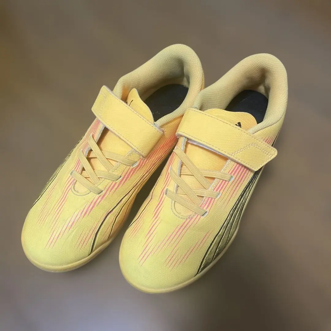 Thumbnail of 22.0cm Soccer shoes Puma, excellent condition