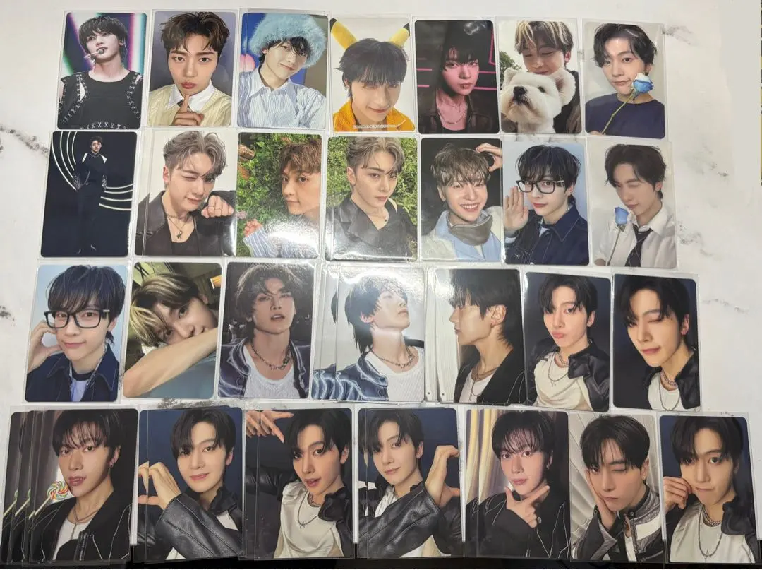 Thumbnail of Metyu trading cards, 41