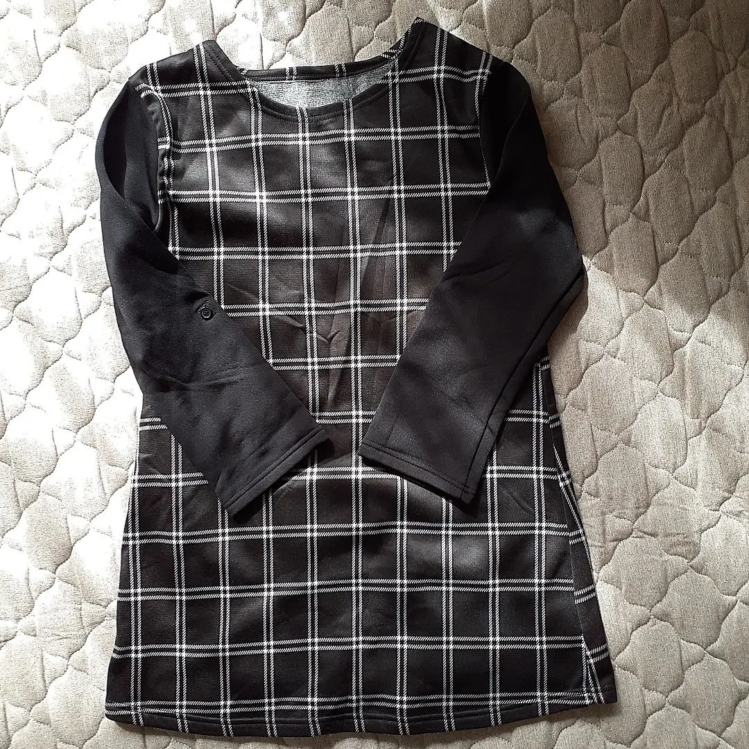 Thumbnail of Long-sleeved check tunic, black/white
