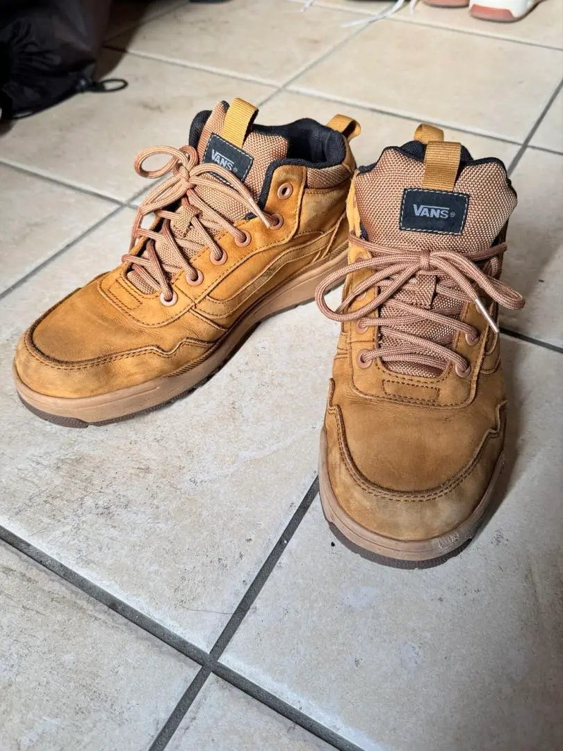 人気★VANS TWEAK WP/トゥウィークWP 撥水加工 ブーツスニーカー 楽天市場】≪VANS BOOTS SNEAKER≫ 【VANS】 ヴァンズ TWEAK WP