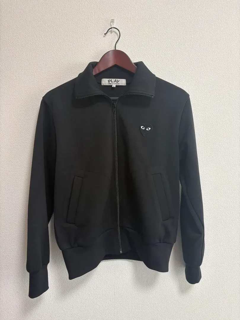 PLAY COMME DES GARCONS ジャージ 2025年最新】PLAY COMME des GARCONS ジャージの人気アイテム