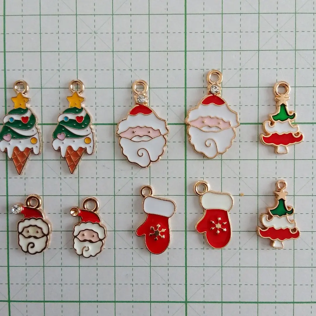 Thumbnail of Set of 10 Christmas Charms