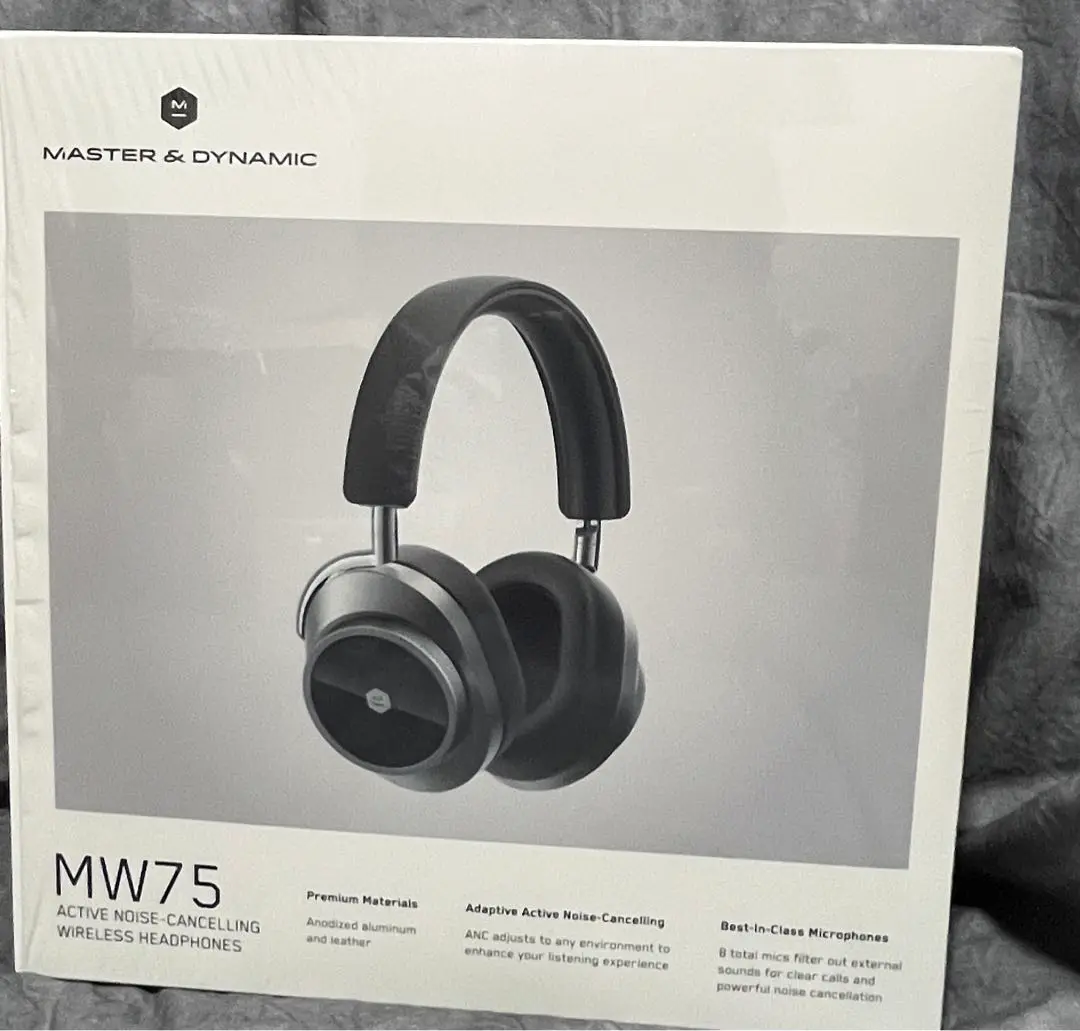 未開封　限定　コラボAMG MW-75 ワイヤレスヘッドフォン 異なるジャンルの高級ブランド同士がコラボ メルセデス・ベンツ