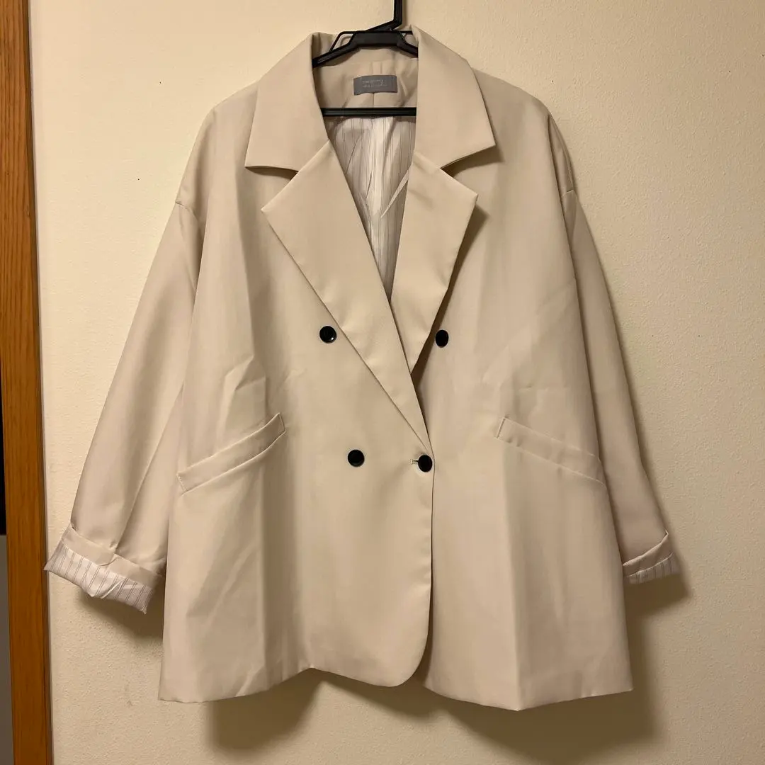 Thumbnail of Overjacket, ivory