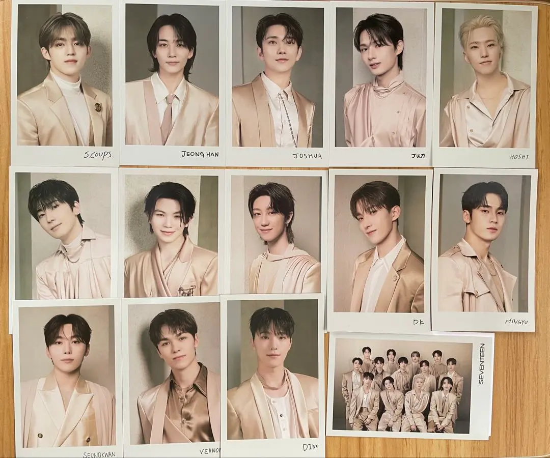 Thumbnail of SEVENTEEN RIGHT HERE Postcard Set