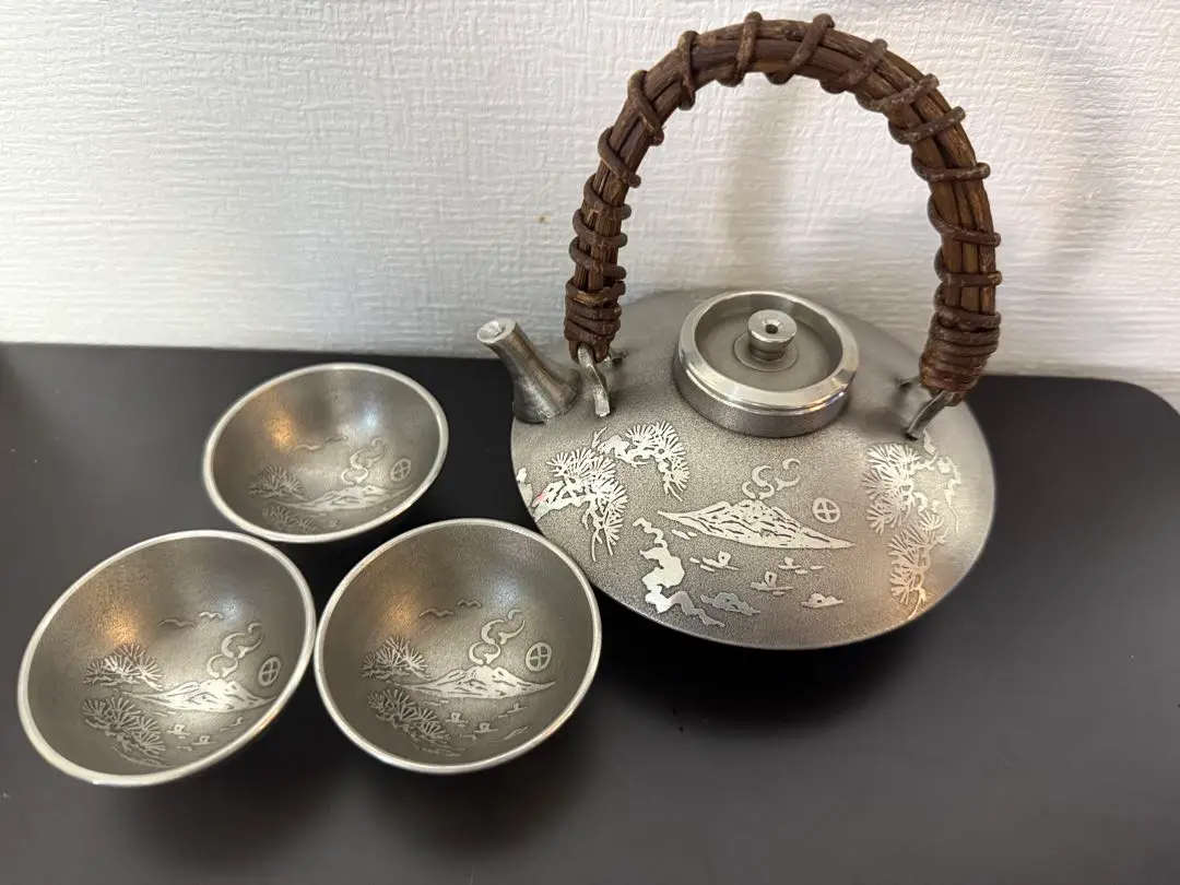 薩摩錫器　さつま岩切　正錫　松鶴文　茶壷　茶心壷　約350g　C　7729 薩摩錫器 さつま岩切 正錫 松鶴文 茶壷 茶心壷 約350g C 7729