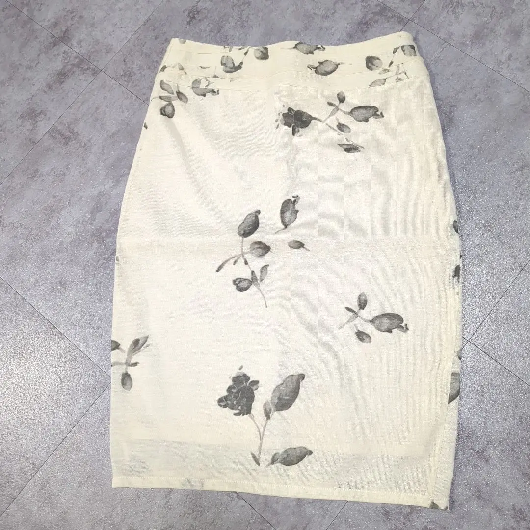 【義大利製】佩戈萊爾 膝下緊身裙 花卉圖案 L 尺寸 的縮圖