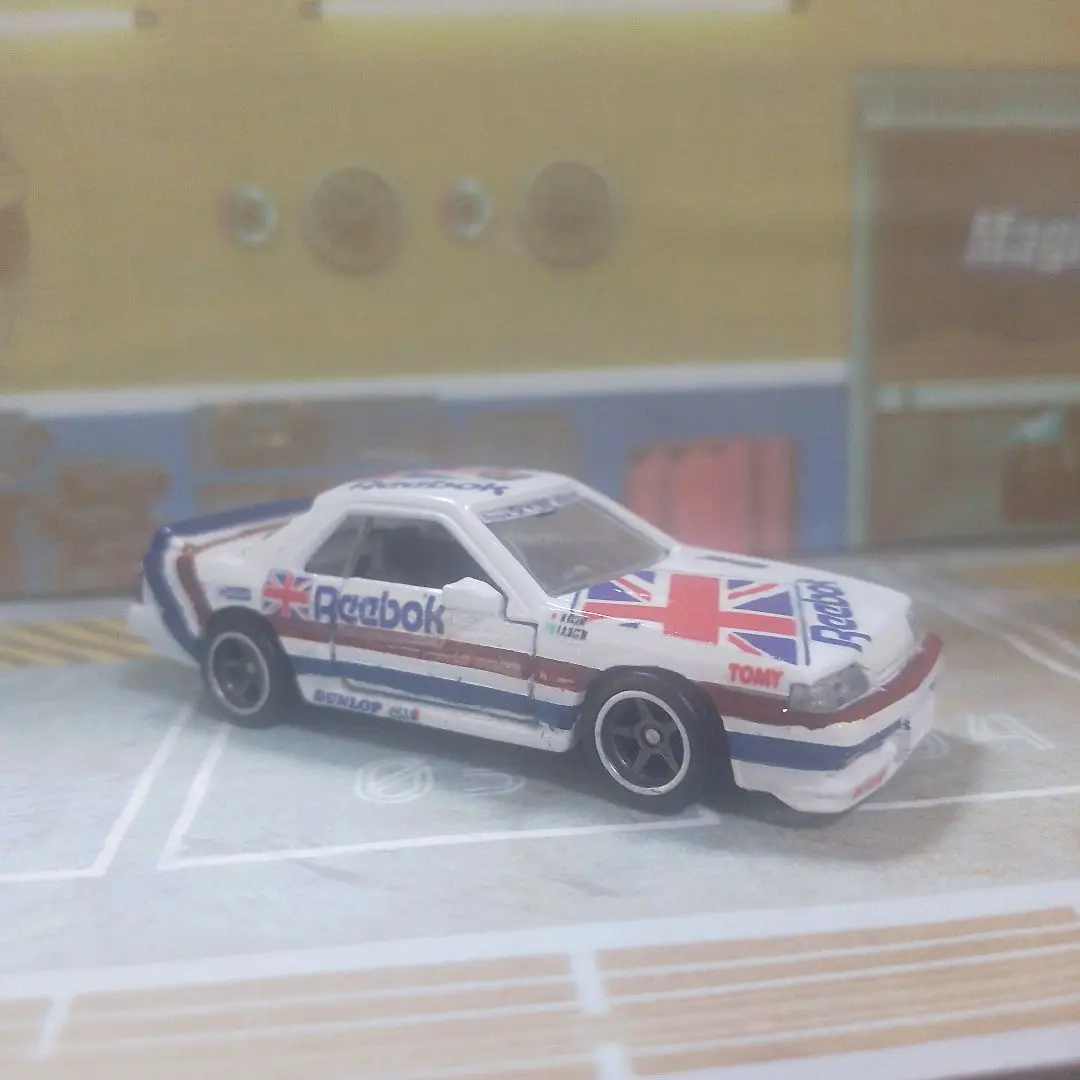 トミカ 日本製 セット スカイライン サバンナ RX-7 R31 Reebok等 オンライン及び一部店舗限定価格＊】トミカプレミアム 29 マツダ