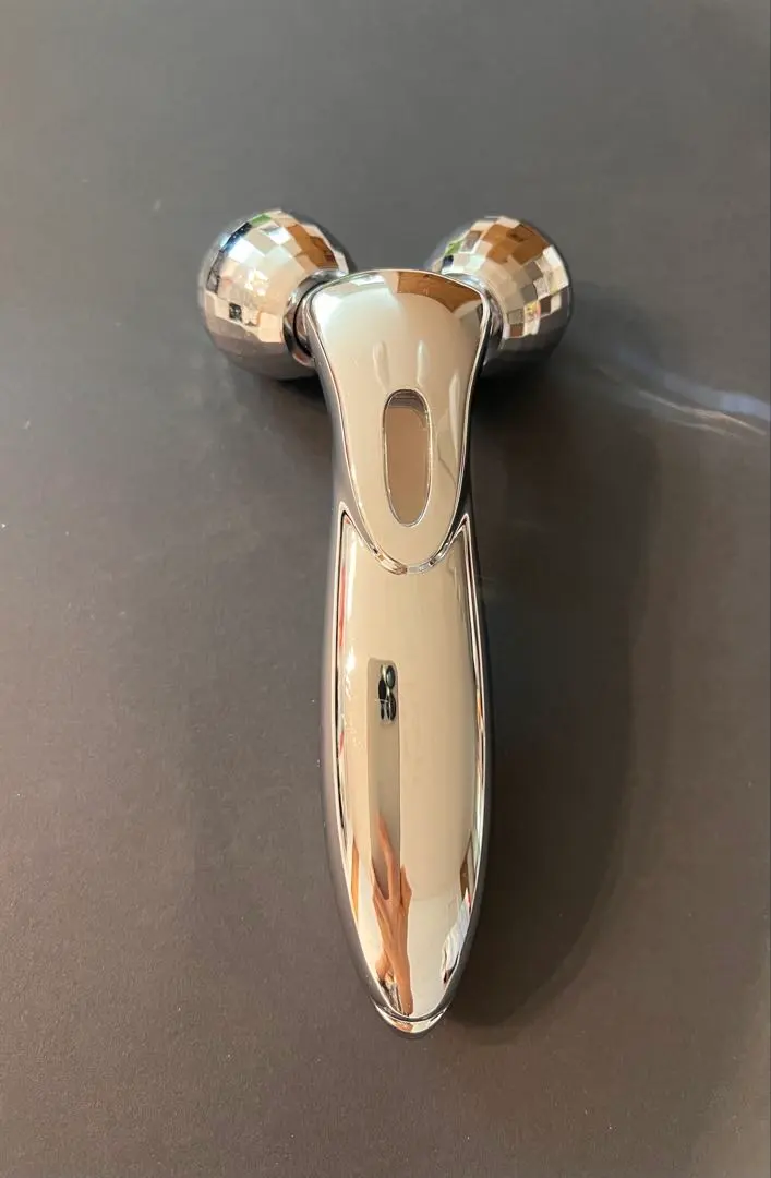 Thumbnail of Beauty roller