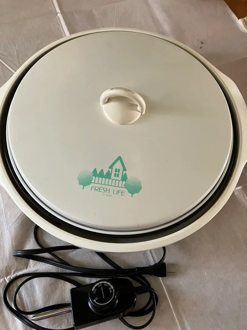 サンヨー ホットプレート チタンフッ素コート 横長 丸洗い 高温250℃ 家庭用 サンヨー ホットプレート チタンフッ素コート 横長 丸洗い 高温