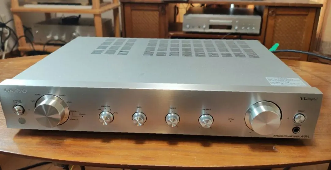 ONKYO A-5VL(S)　デジタルアンプ　リモコン付き　現状品 Amazon.co.jp: ONKYO プリメインアンプ 90W+90W(4Ω) A-5VL(S