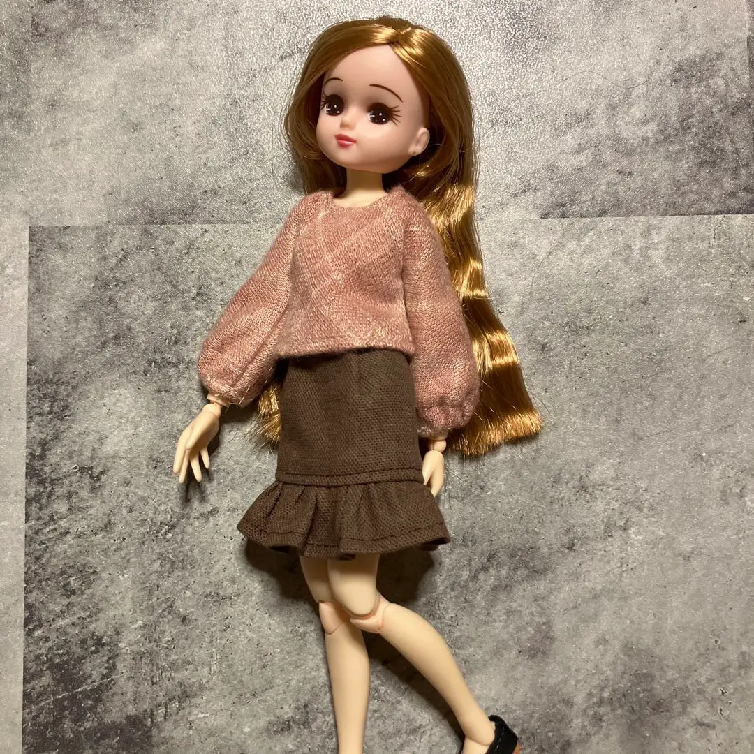 Thumbnail of Licca-chan Clothes: Puff Sleeve Top & Frill Skirt Set