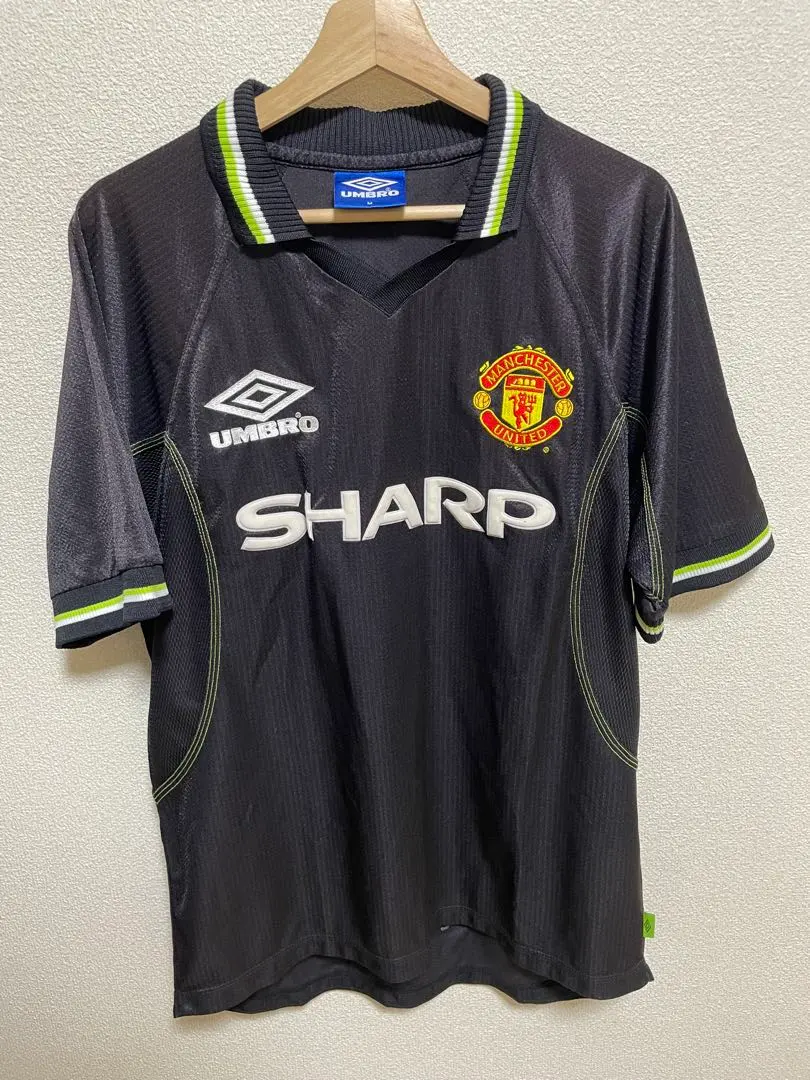 Thumbnail of Manchester United UMBRO Soccer Jersey M