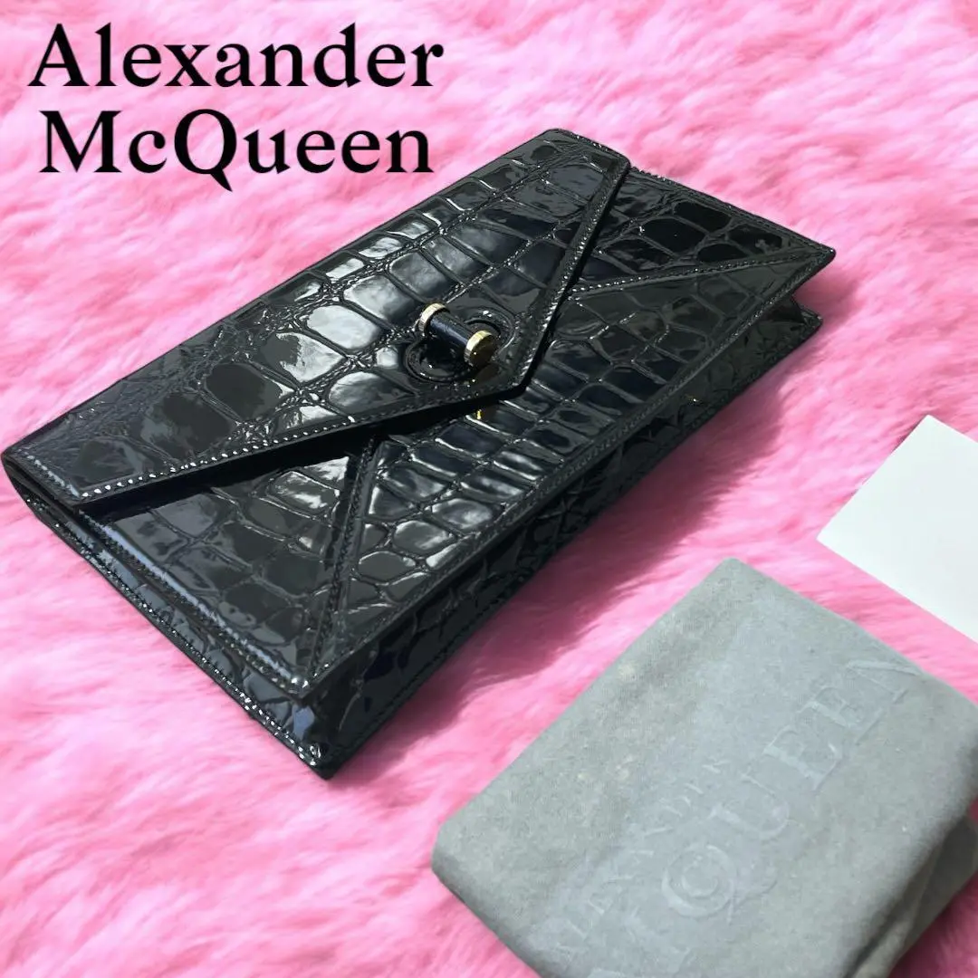 未使用級ALEXANDER McQUEEN アレキサンダー マンタクラッチバック 2025年最新】アレキサンダーマックイーン レディース クラッチ
