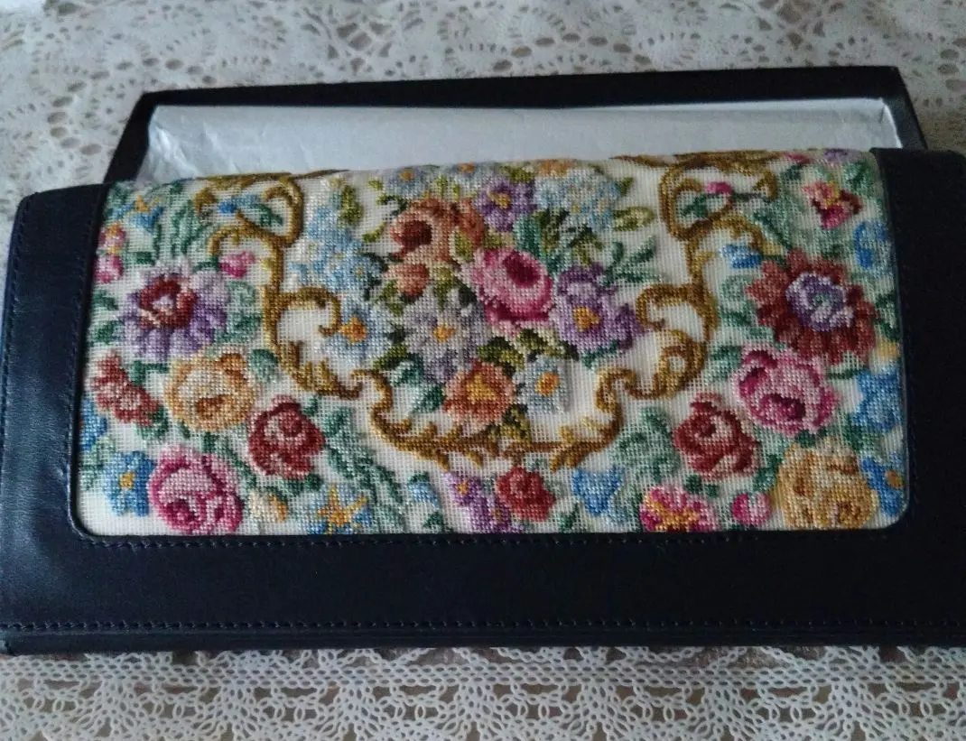 【新品】プチポアン　長財布 楽天市場】プチポアン 久家道子 財布 レディース 刺繍 長財布