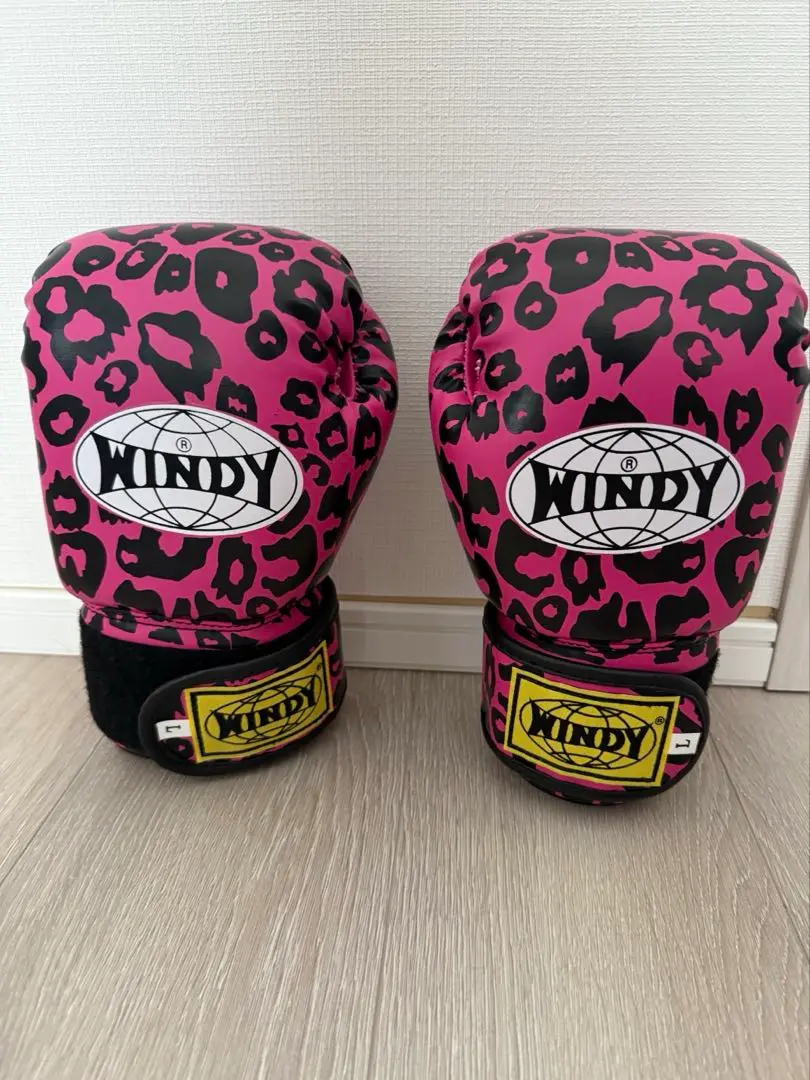 東日本のゴリラ　WINDY ボクシンググローブ 8 oz 黒　中古品 2025年最新】ボクシンググローブ windy 8の人気アイテム - メルカリ