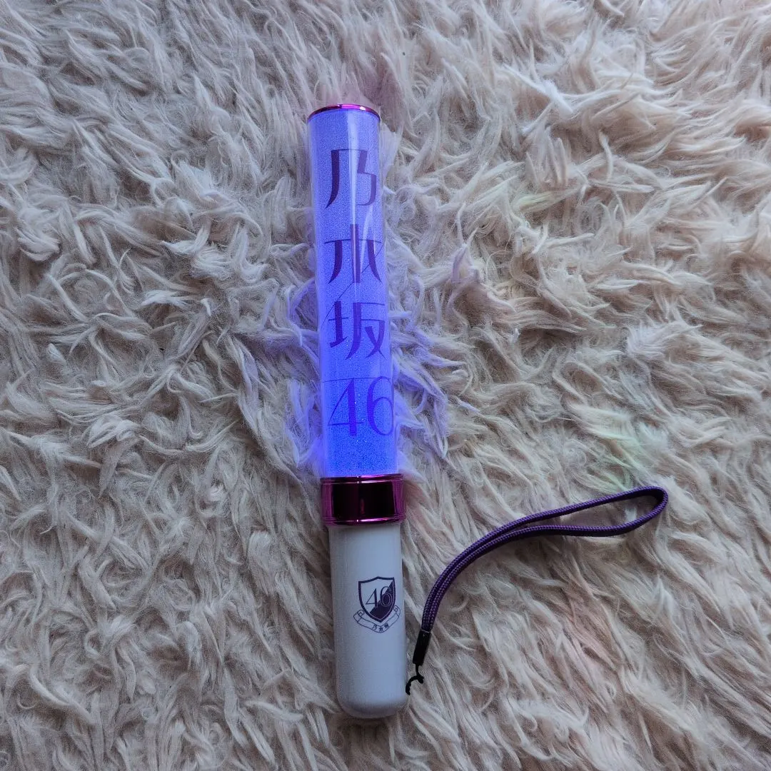 Thumbnail of Nogizaka46 penlight