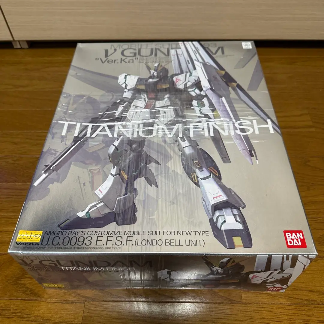 【スターク】ニューガンダム Ver.Ka チタニウムフィニッシュ 81QDARb2zTL._UF350,350_QL80_.jpg