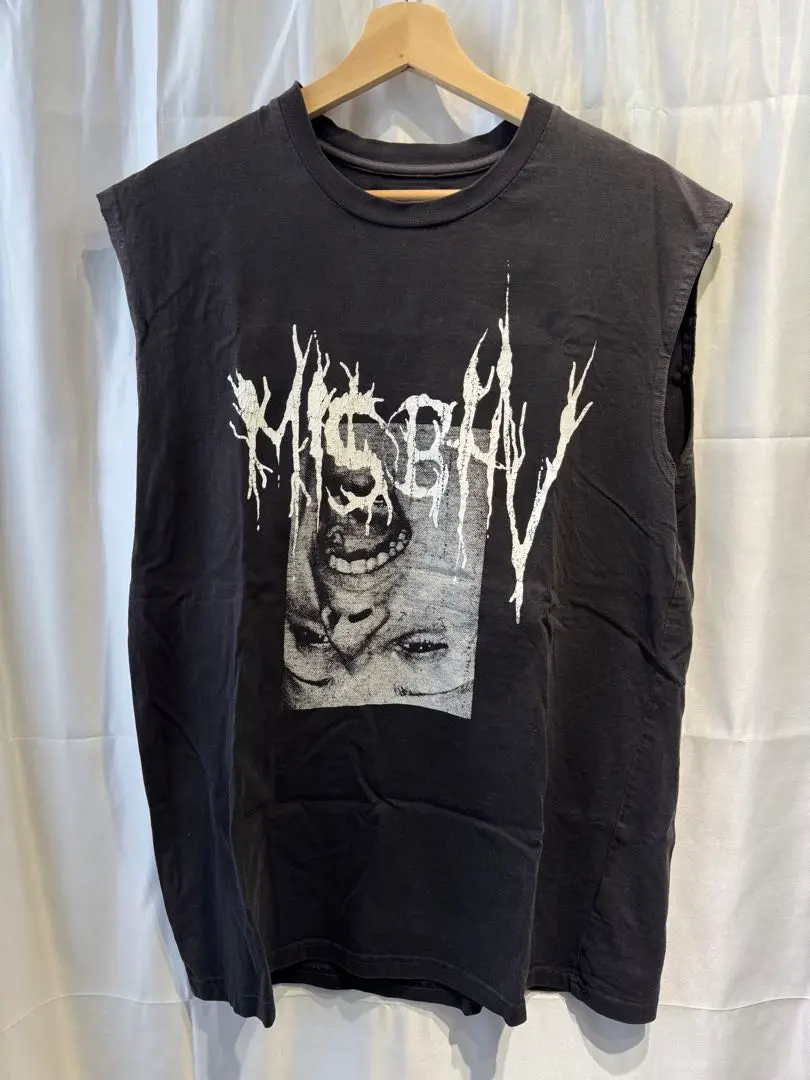 【MISBHV】ミスビへイブ　ノースリーブ　タンクトップ 人気商品の再入荷情報をお届け！ MISBHV】ミスビへイブ タンク