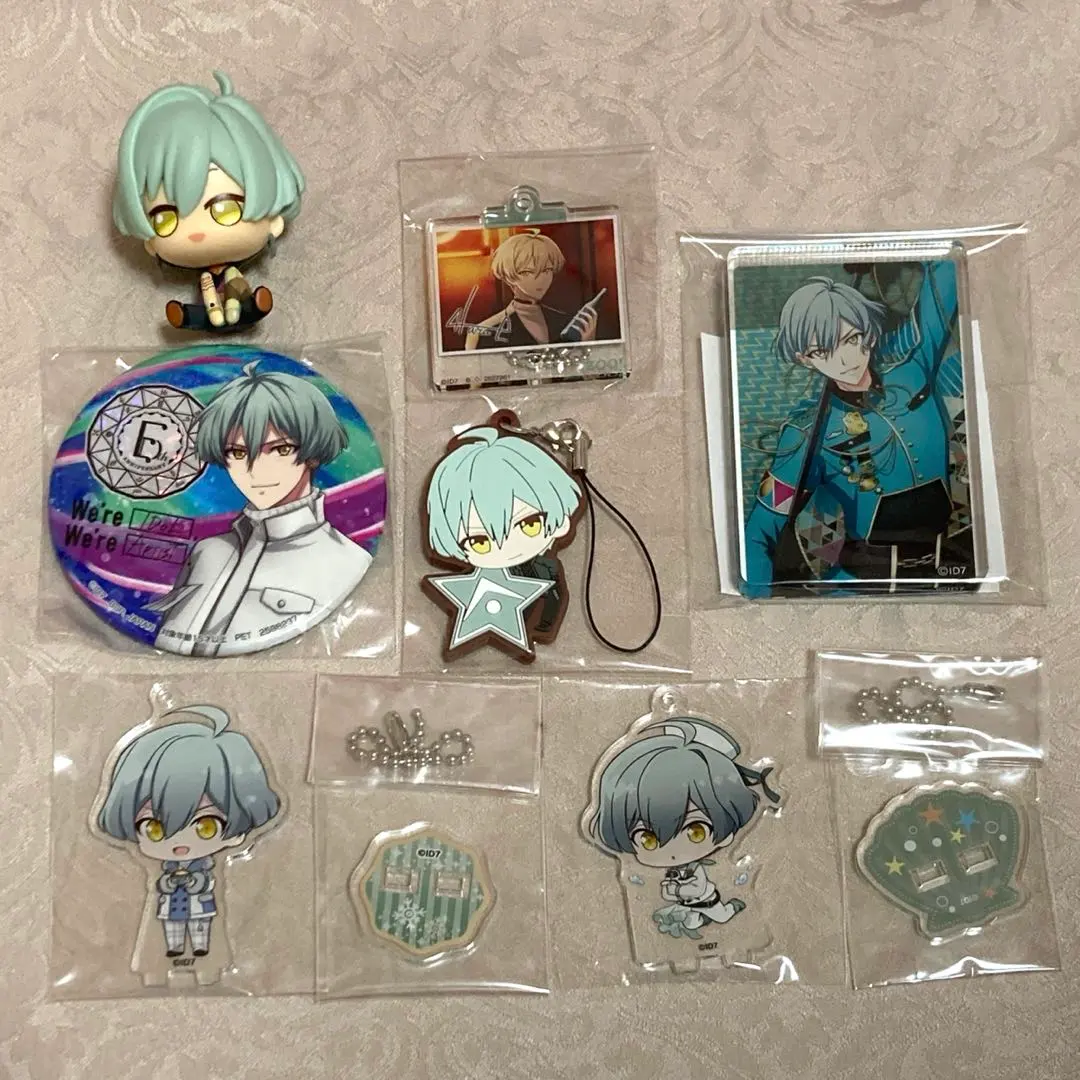 Thumbnail of Iori Izumi (IDOLiSH7) Merchandise Bundle
