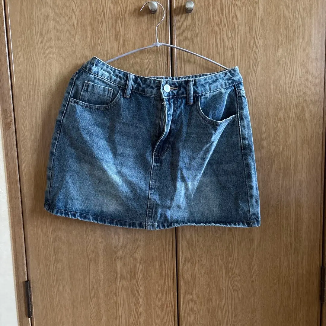 Thumbnail of Denim tight skirt