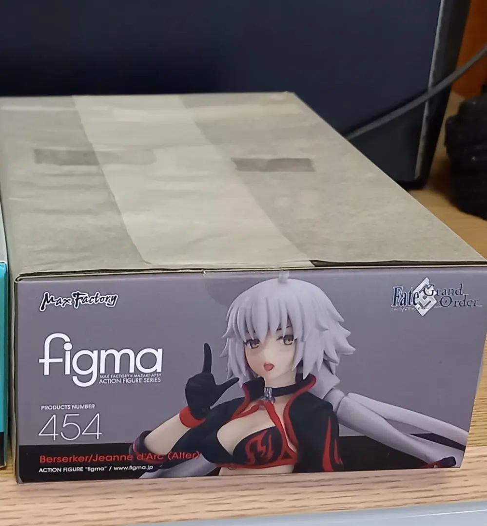 figma Fate/Grand Orderバーサーカー/ジャンヌ・ダルクオルタ Amazon.co.jp: figma Fate/Grand Order バーサーカー/ジャンヌ