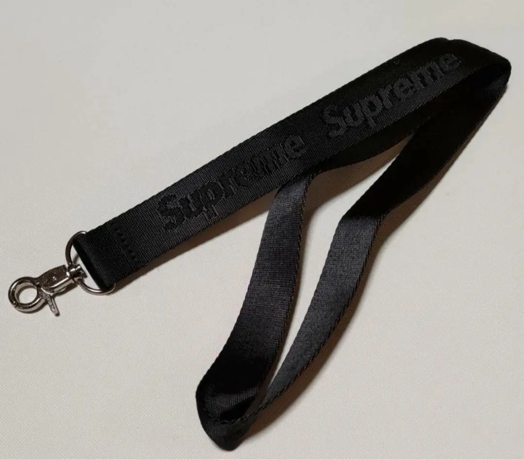 Supreme シュプリーム ネックストラップ ランヤード 携帯ストラップ 楽天市場】supreme（ネックストラップ｜バッグ・小物・ブランド