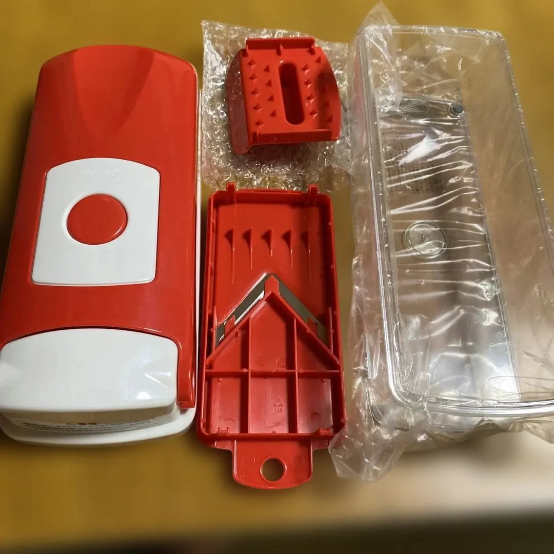 紅色多功能切菜器 的縮圖