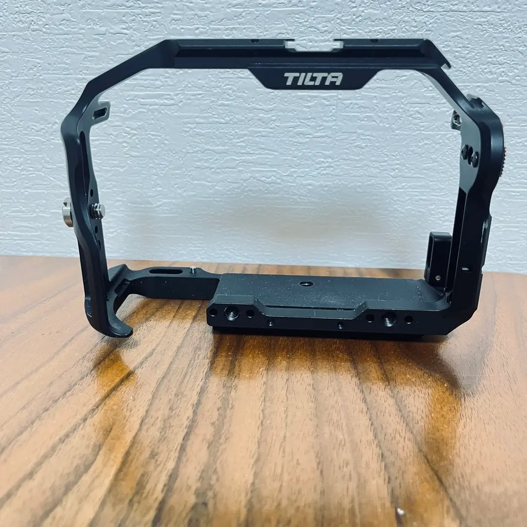 TILTA｜鐵頭 X-H2S 全片幅相機兔籠 - 黑色 的縮圖