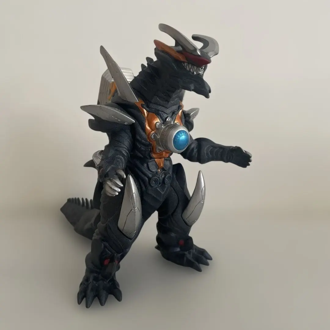 Thumbnail of Ultra Monster DX Victor Ghiell with Live Sign 017