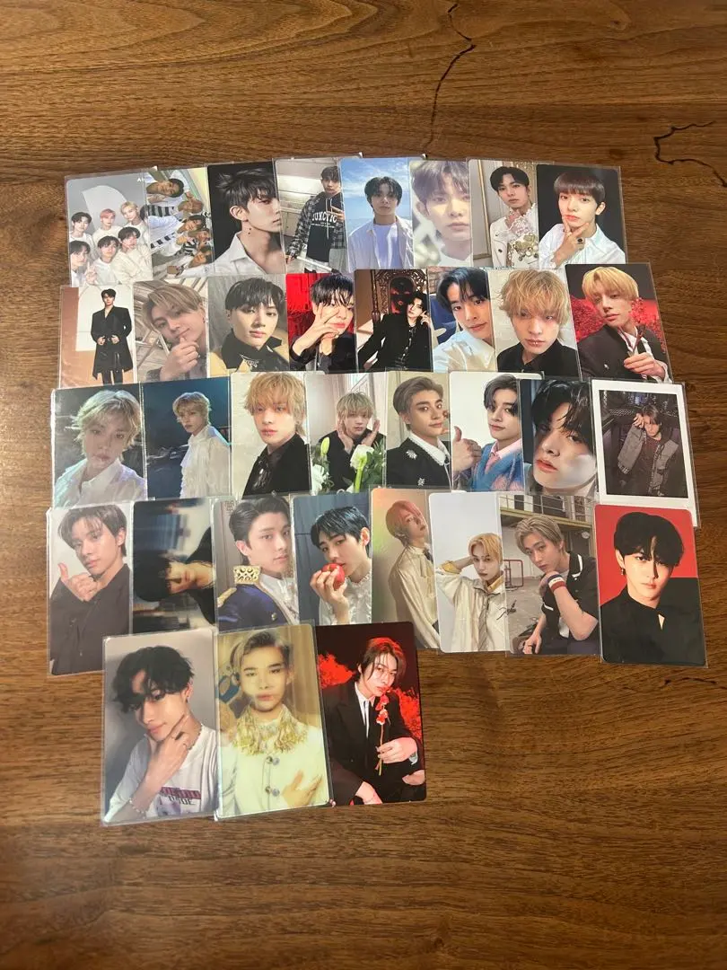 Thumbnail of ENHYPEN trading cards