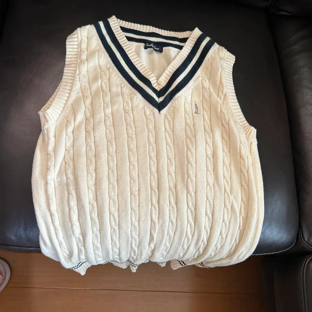 Thumbnail of Castelbel Venus Ivory Cable Knit Vest