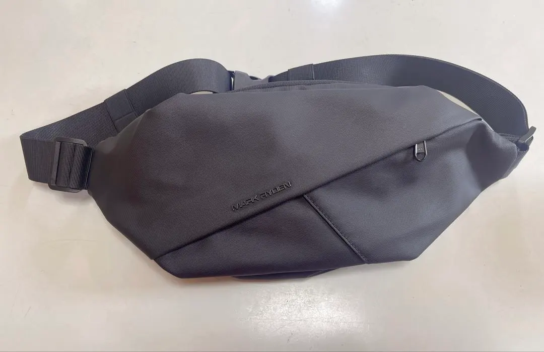 馬克·萊登 胸包 的縮圖