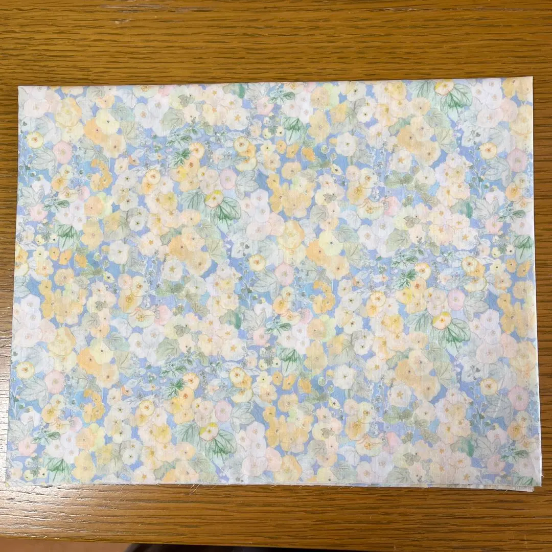 新品 Liberty Tana Lawn Hollyhocks 的縮圖