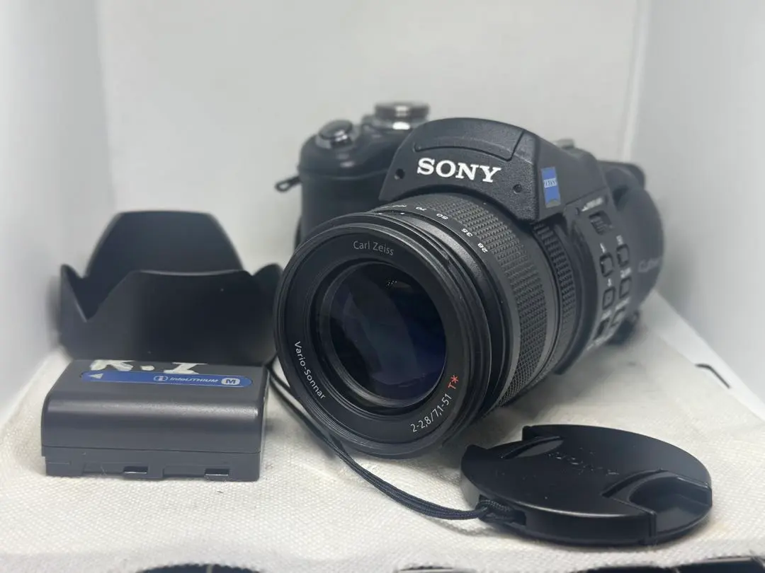 Amazon.com : Sony DSC-F828 8MP Digital Camera with 7x