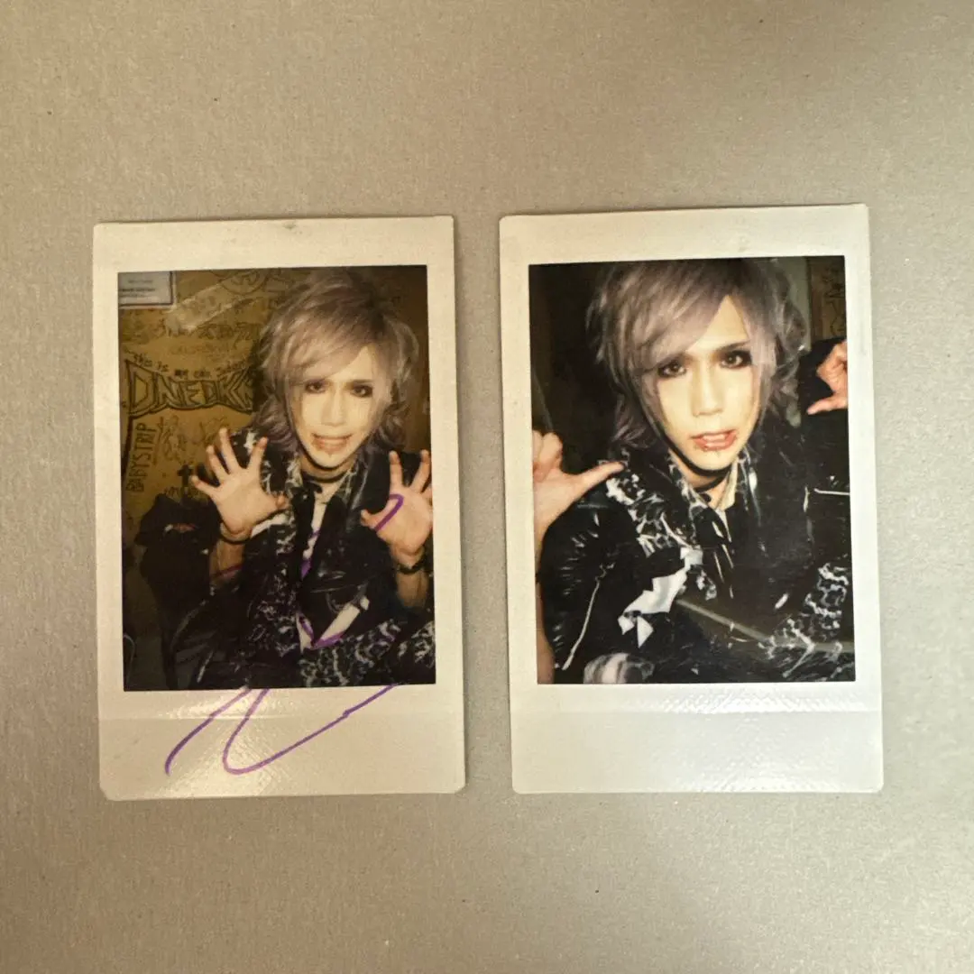 Thumbnail of Royz Kuina autographed cheki (Polaroid) photo set of 2