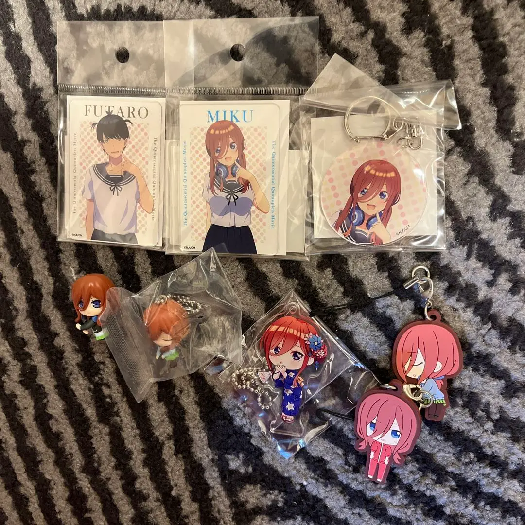 五等分の花嫁 TSUTAYA タマコ アクスタ アクリルカード 缶バッジ TSUTAYA限定「五等分の花嫁」POP UP SHOP『五つ子ちゃん、全員