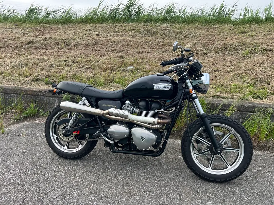 トライアンフ ST1200・ThruxtonR・RS マフラーセット トライアンフ ST1200・ThruxtonR・RS マフラーセット - メルカリ