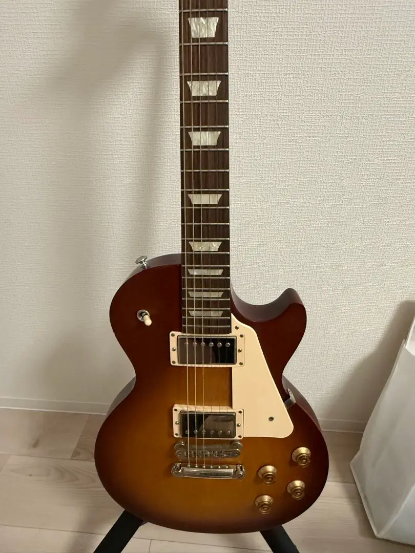 2025年最新】gibson les paul tributeの人気アイテム - メルカリ