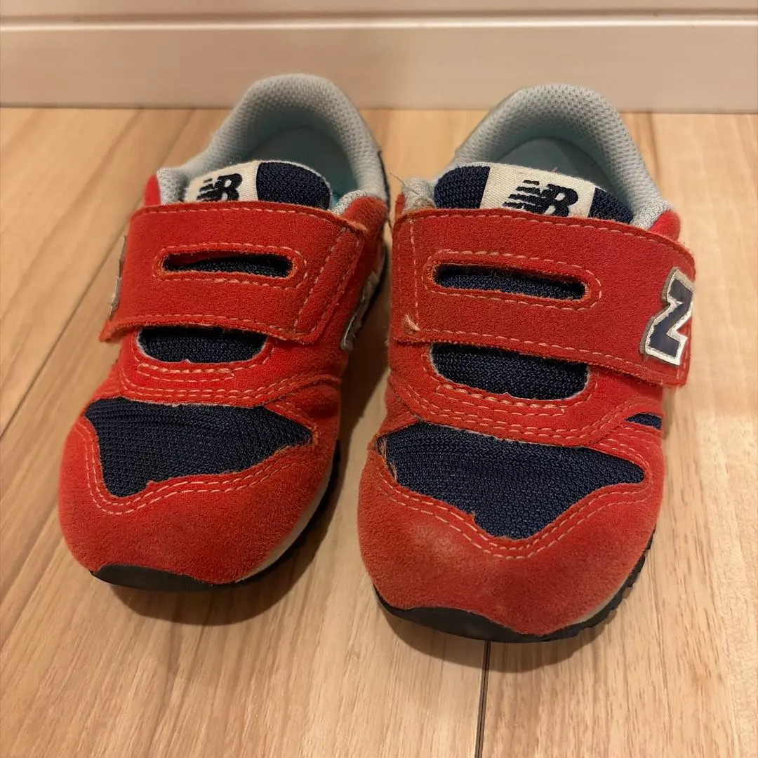 Thumbnail of New Balance 373