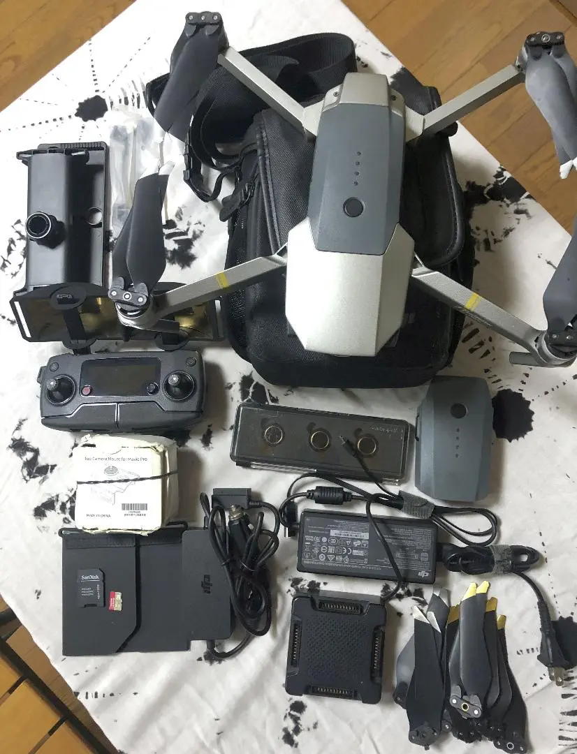【美品】DJI Mavic Pro Platinum（マビック プロ プラチナ Amazon.com: DJI CP.PT.00000069.01 Mavic Pro Platinum, Fly