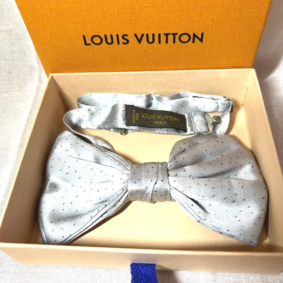 VUITTON　ルイヴィトン蝶ネクタイ　ネクタイ　結婚式　ブランド　箱無　美品 VUITTON ルイヴィトン蝶ネクタイ ネクタイ 結婚式 ブランド 箱無